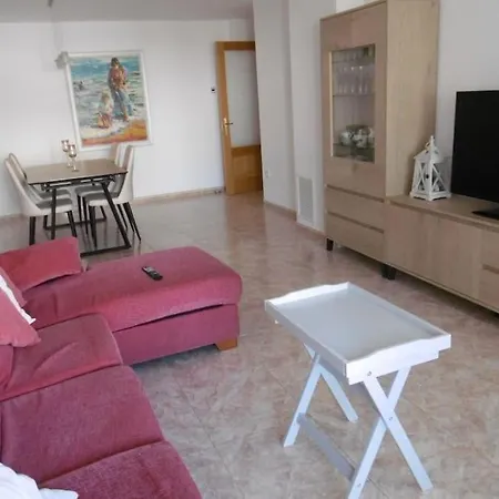 Amplio Y Confortable Con Parking شقة